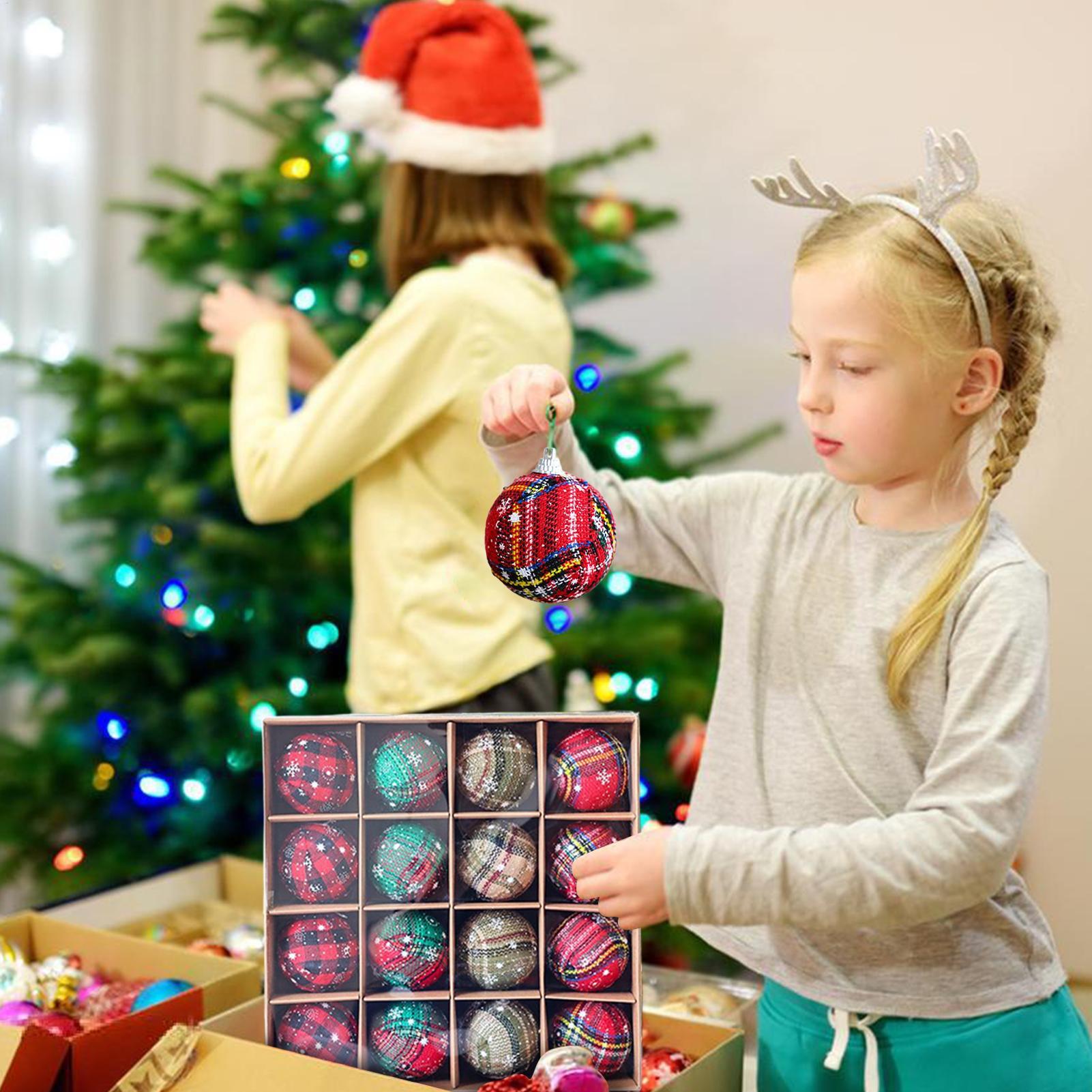 Christmas Tree Ornaments Set 1 - Home Decor Retail Stores 评论和价格