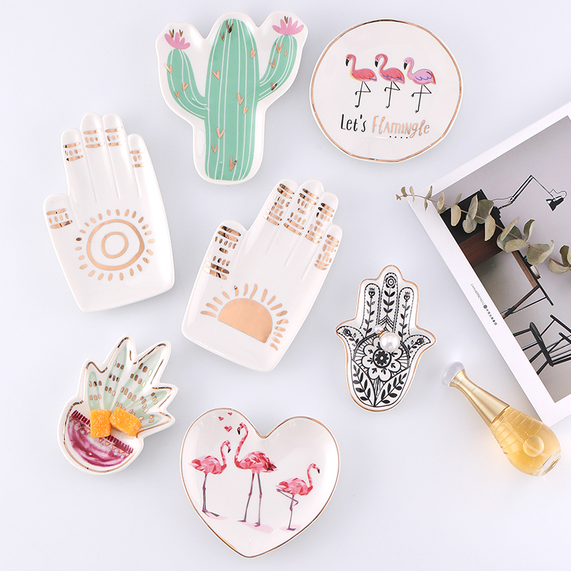 Small Hamsa Sun Hand Ceramic D - Ceramic Trinket Dish 评论和价格